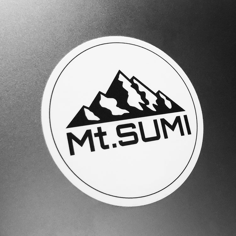 オフィシャルサイト限定販売 Mt.SUMI Sticker / マウントスミ ロゴステッカー φ80mm