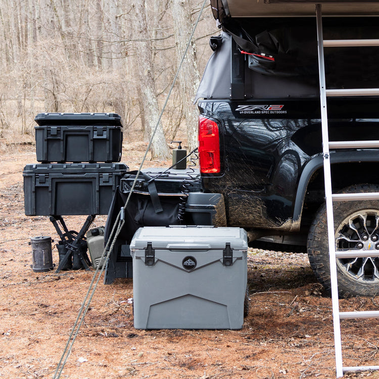 アイスロッククーラー 60QT ローラー / ICE ROCK cooler 60QT Roller