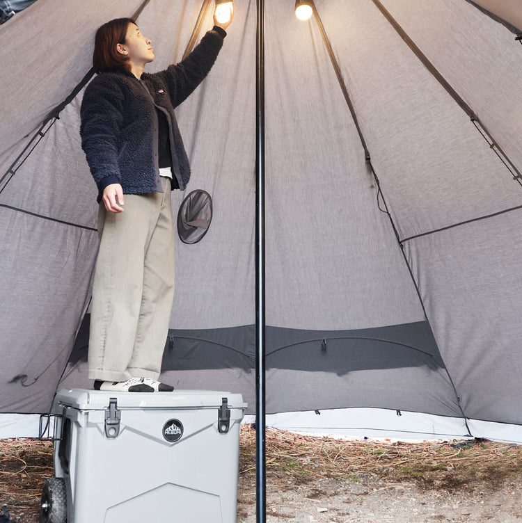 アイスロッククーラー 60QT ローラー / ICE ROCK cooler 60QT Roller