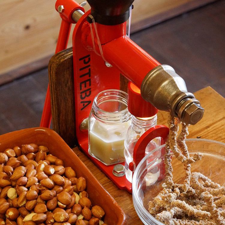 PITEBA オイル搾り機 (手動式) / PITEBA Oil Expeller